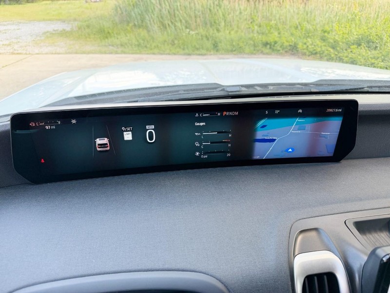 Ford Expedition Vehicle Full-screen Gallery Image 37