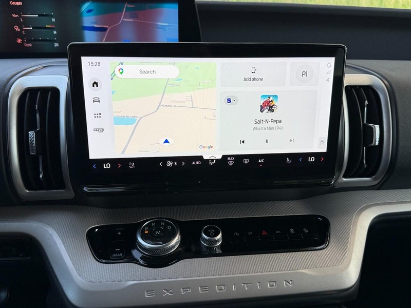 Ford Expedition Vehicle Full-screen Gallery Image 39