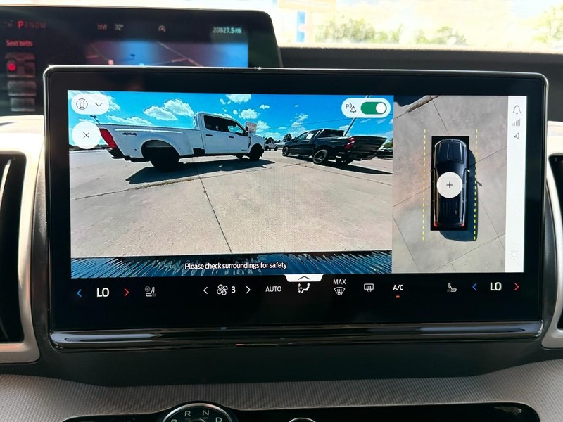 Ford Expedition Vehicle Full-screen Gallery Image 41