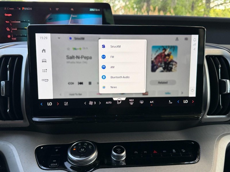 Ford Expedition Vehicle Full-screen Gallery Image 45