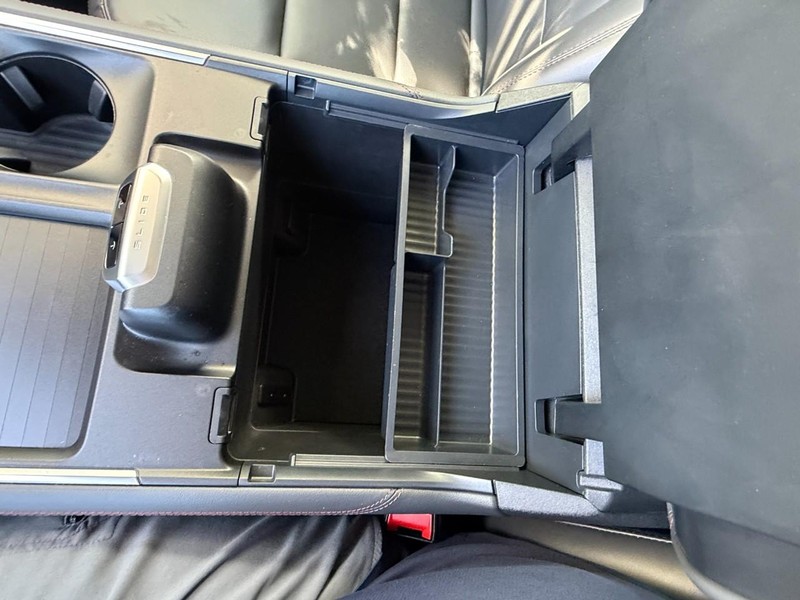 Ford Expedition Vehicle Full-screen Gallery Image 57