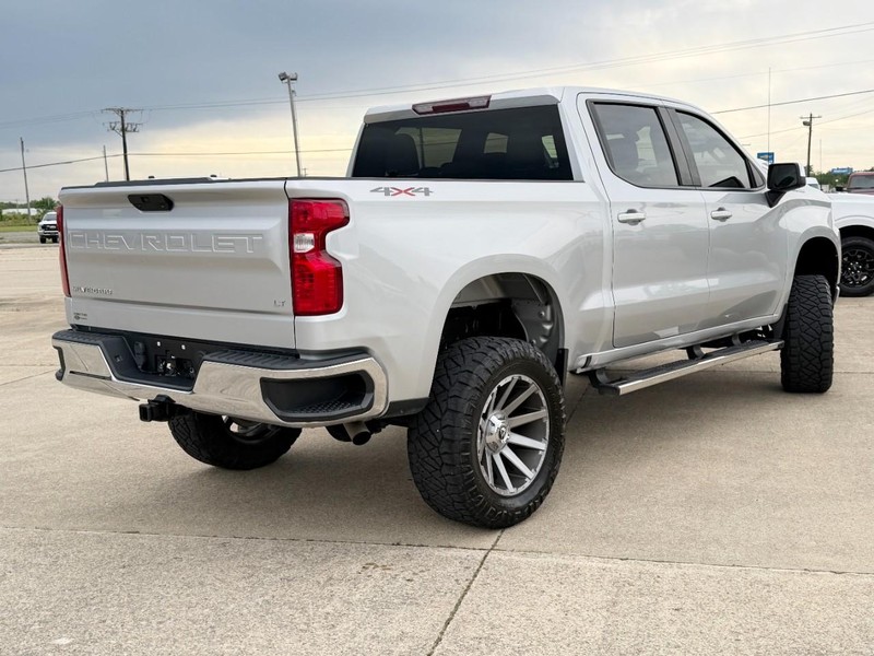 Chevrolet Silverado 1500 Vehicle Full-screen Gallery Image 04