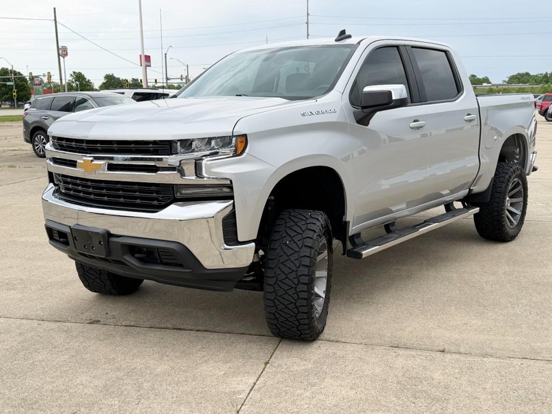 Chevrolet Silverado 1500 Vehicle Full-screen Gallery Image 09