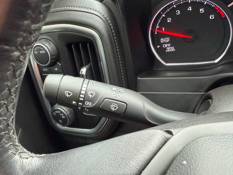 Chevrolet Silverado 1500 Vehicle Full-screen Gallery Image 27
