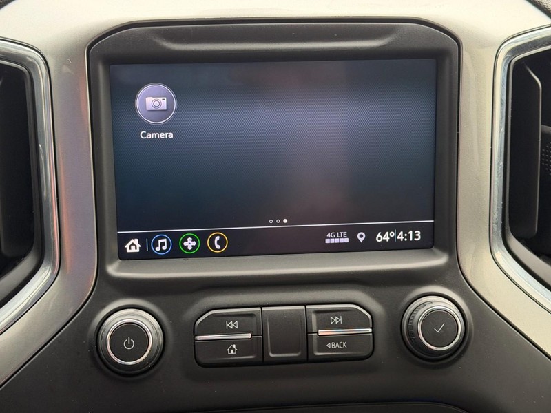 Chevrolet Silverado 1500 Vehicle Full-screen Gallery Image 35