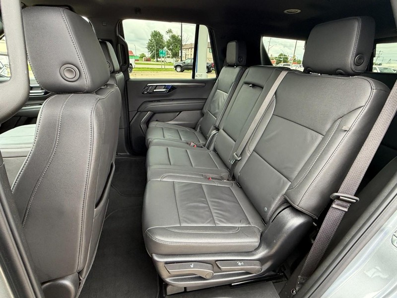 Chevrolet Tahoe Vehicle Full-screen Gallery Image 20