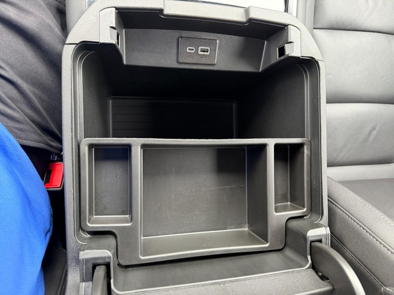 Chevrolet Tahoe Vehicle Full-screen Gallery Image 53
