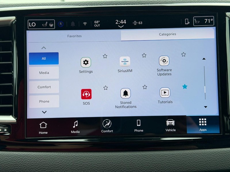 Chrysler Pacifica Vehicle Full-screen Gallery Image 48
