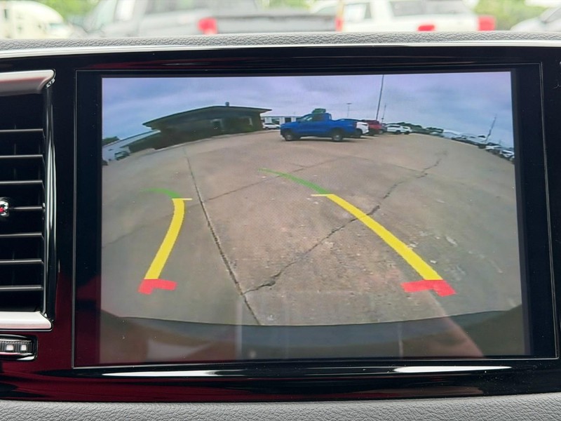 Chrysler Pacifica Vehicle Full-screen Gallery Image 50
