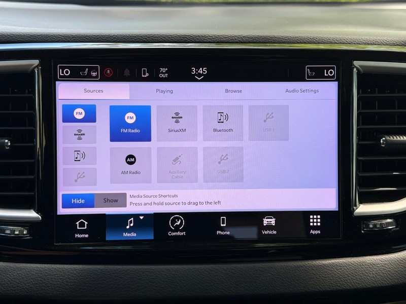 Chrysler Pacifica Vehicle Full-screen Gallery Image 37