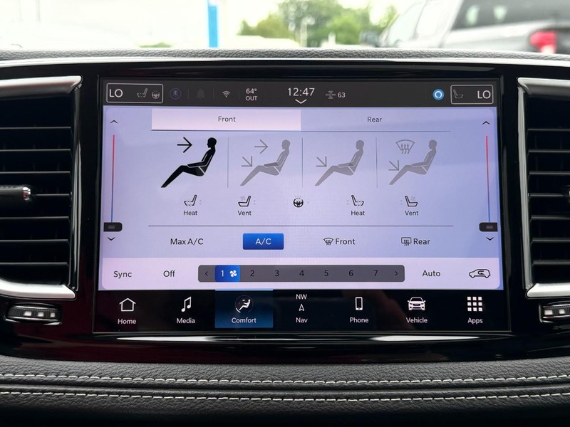 Chrysler Pacifica Vehicle Full-screen Gallery Image 42