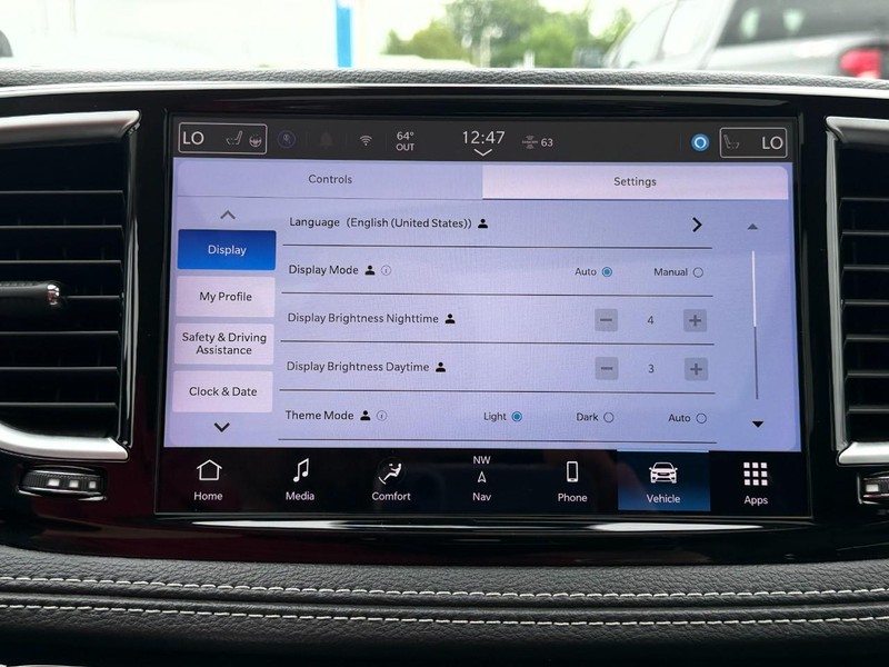 Chrysler Pacifica Vehicle Full-screen Gallery Image 43