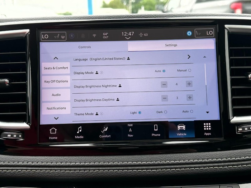 Chrysler Pacifica Vehicle Full-screen Gallery Image 46