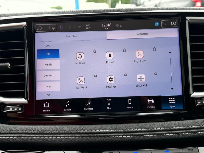 Chrysler Pacifica Vehicle Full-screen Gallery Image 50
