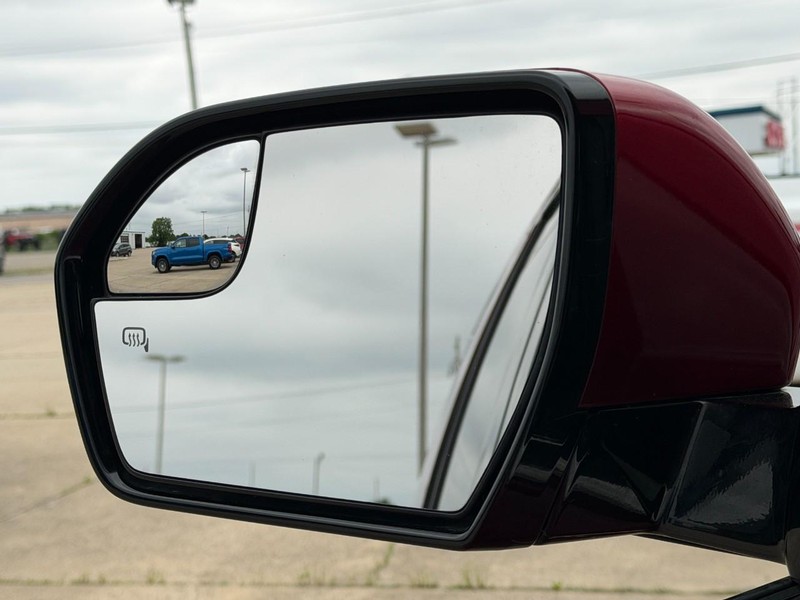 Ford Expedition Vehicle Full-screen Gallery Image 34