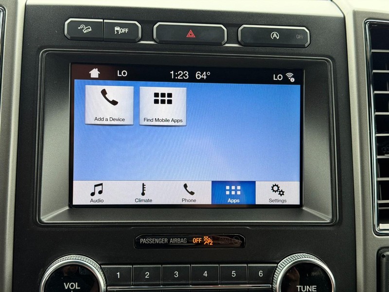 Ford Expedition Vehicle Full-screen Gallery Image 39