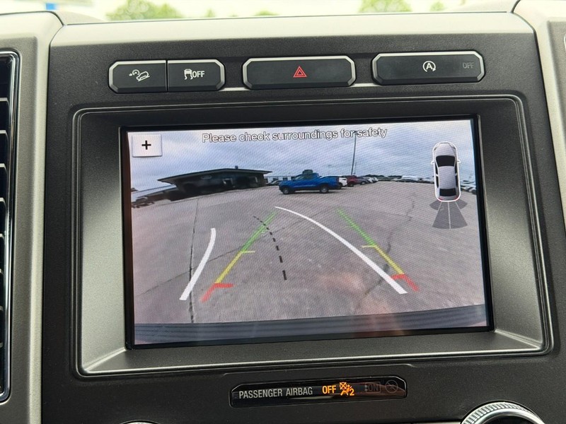 Ford Expedition Vehicle Full-screen Gallery Image 42