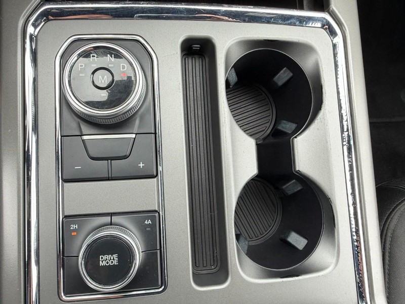 Ford Expedition Vehicle Full-screen Gallery Image 47