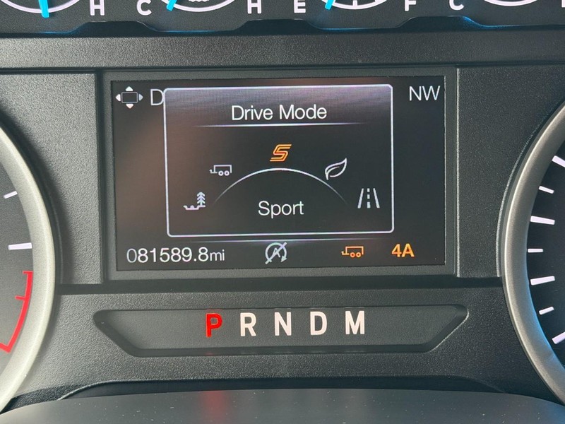 Ford Expedition Vehicle Full-screen Gallery Image 54