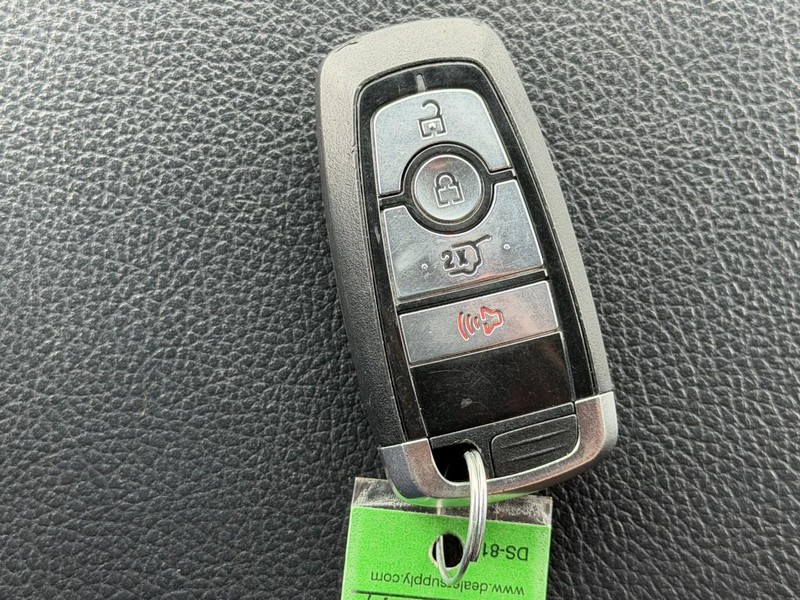 Ford Expedition Vehicle Full-screen Gallery Image 55
