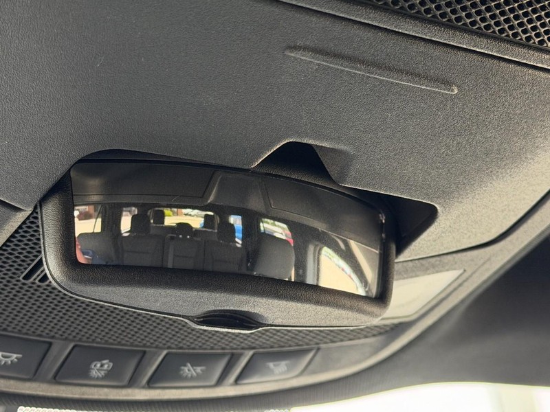 Ford Expedition Vehicle Full-screen Gallery Image 59