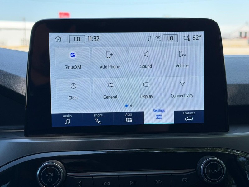 Ford Escape Vehicle Full-screen Gallery Image 37
