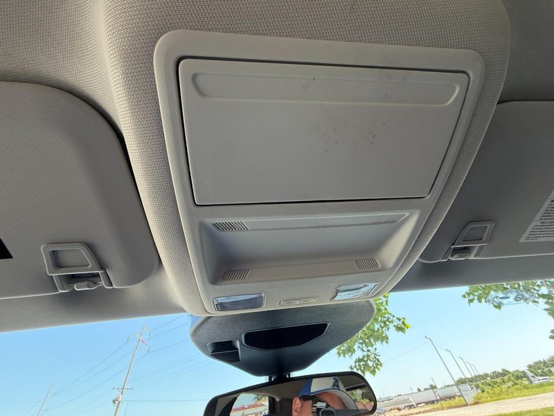 Ford Escape Vehicle Full-screen Gallery Image 48