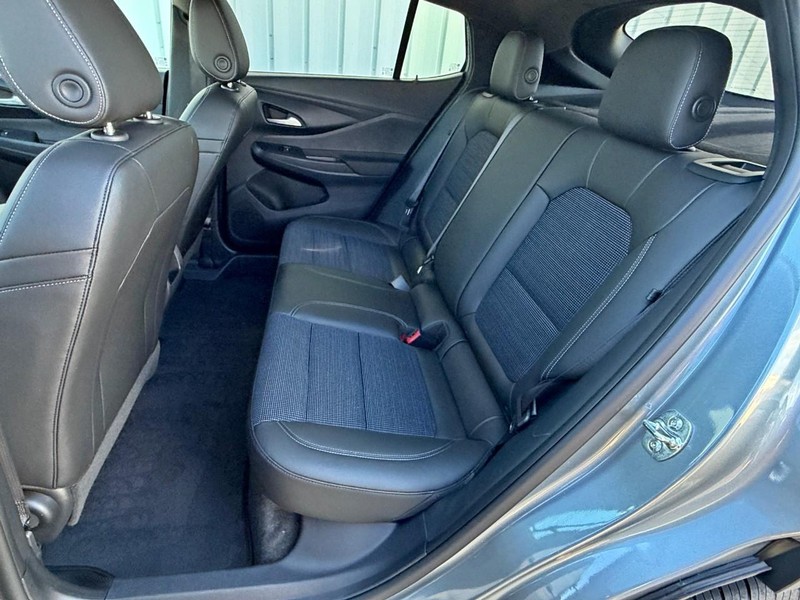 Buick Envista Vehicle Full-screen Gallery Image 14