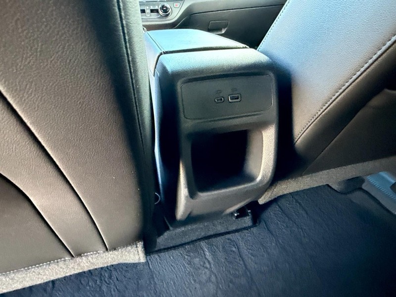 Buick Envista Vehicle Full-screen Gallery Image 15