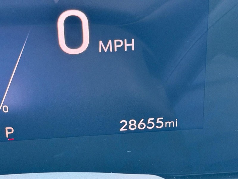 Buick Envista Vehicle Full-screen Gallery Image 29