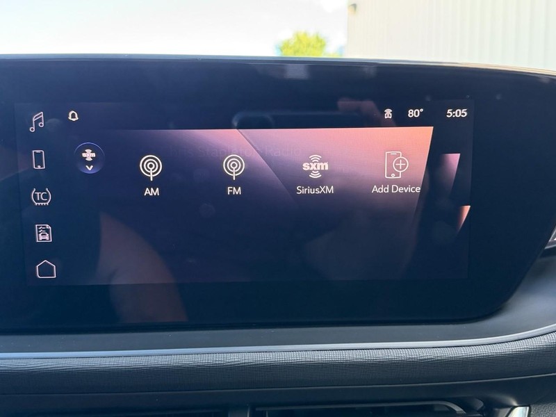 Buick Envista Vehicle Full-screen Gallery Image 33