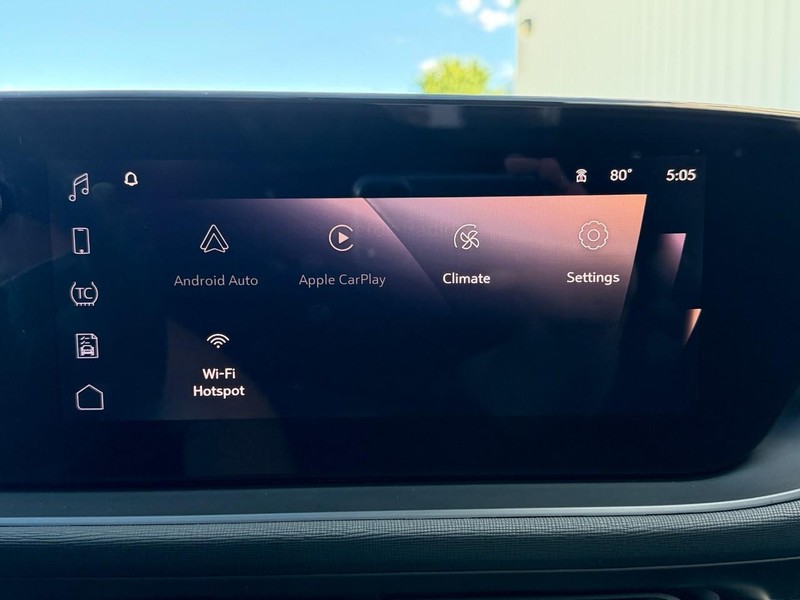 Buick Envista Vehicle Full-screen Gallery Image 34