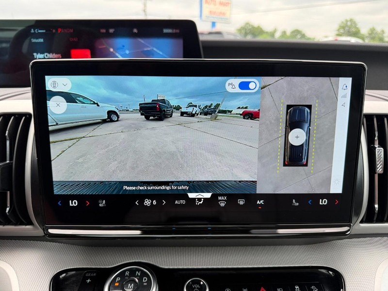 Ford Expedition Vehicle Full-screen Gallery Image 51