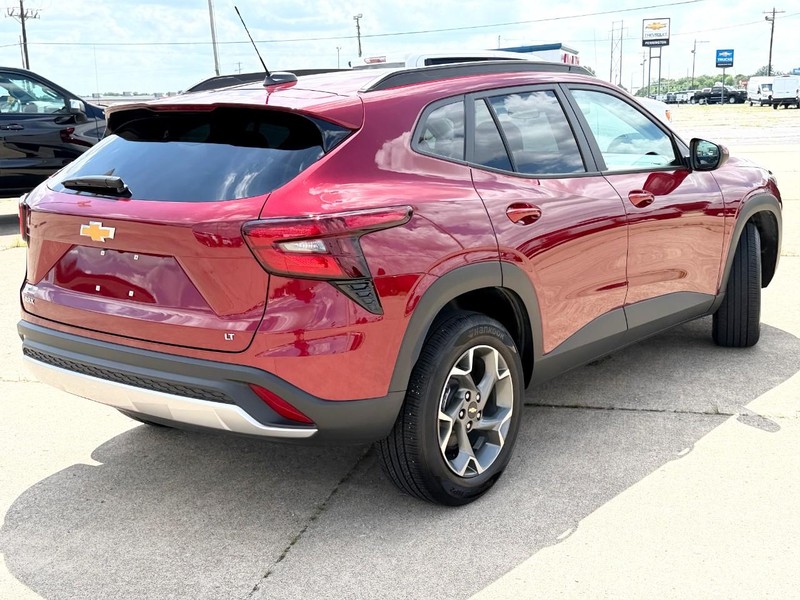 Chevrolet Trax Vehicle Full-screen Gallery Image 04