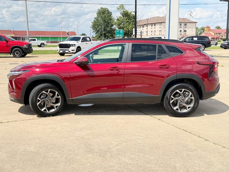 Chevrolet Trax Vehicle Full-screen Gallery Image 06