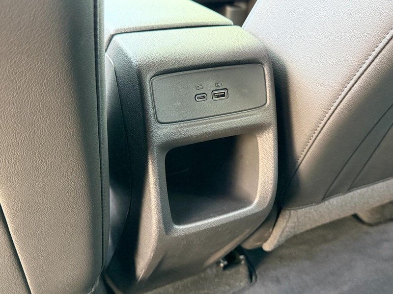 Chevrolet Trax Vehicle Full-screen Gallery Image 15