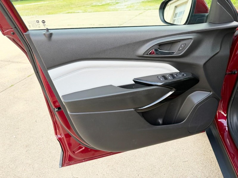 Chevrolet Trax Vehicle Full-screen Gallery Image 22