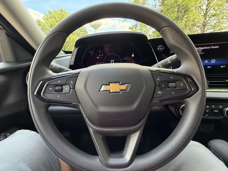 Chevrolet Trax Vehicle Full-screen Gallery Image 23