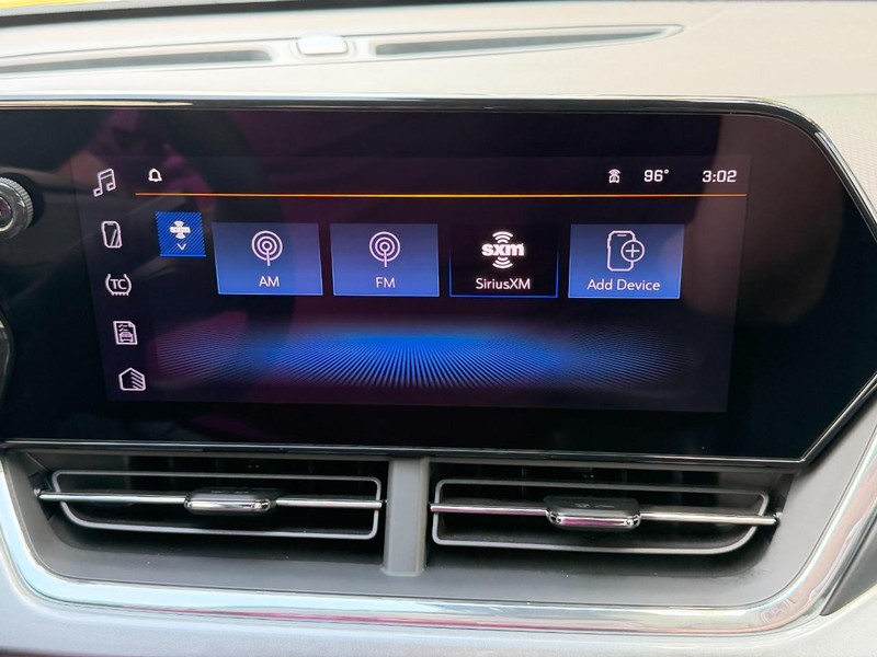 Chevrolet Trax Vehicle Full-screen Gallery Image 32