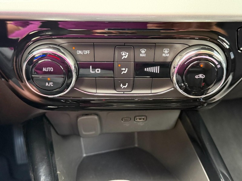 Chevrolet Trax Vehicle Full-screen Gallery Image 44