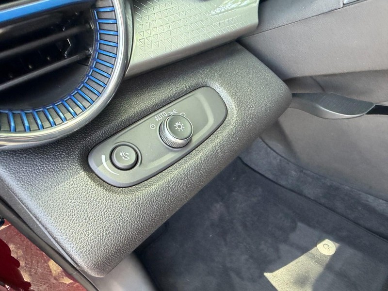 Chevrolet Trax Vehicle Full-screen Gallery Image 19