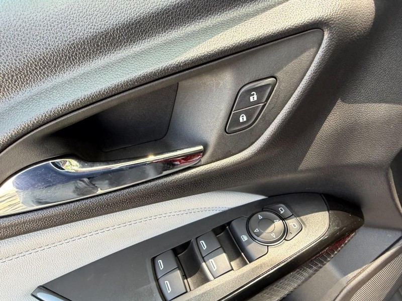 Chevrolet Trax Vehicle Full-screen Gallery Image 21