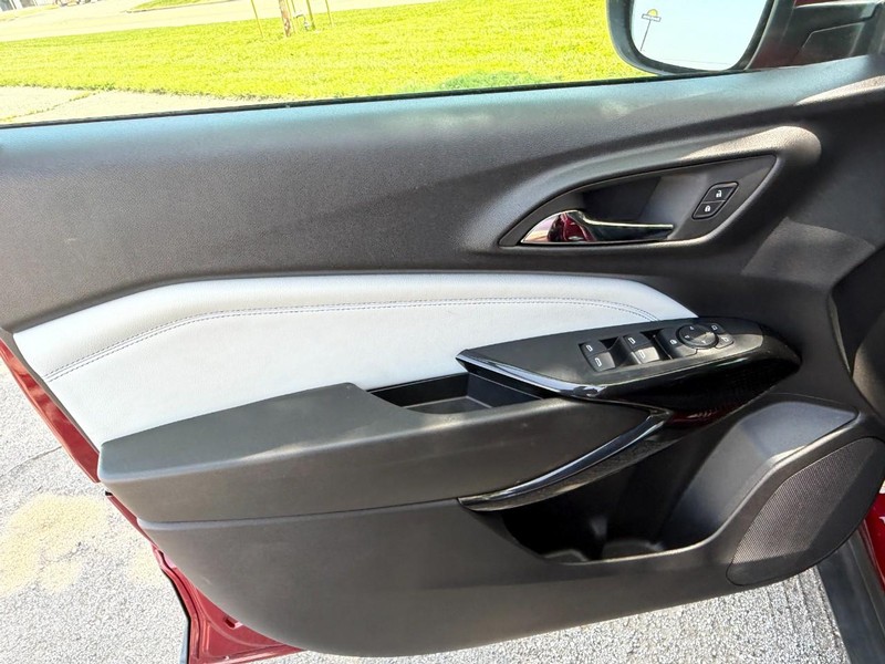 Chevrolet Trax Vehicle Full-screen Gallery Image 22