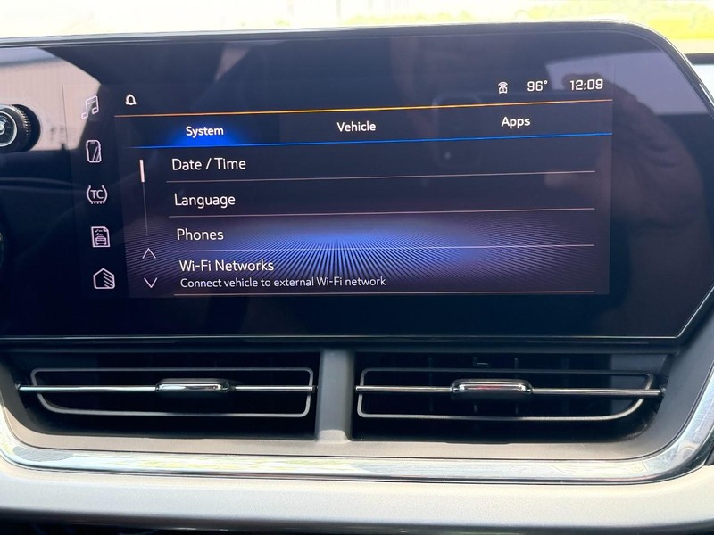 Chevrolet Trax Vehicle Full-screen Gallery Image 36
