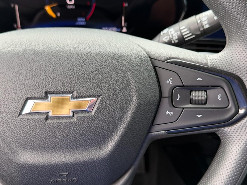 Chevrolet Trax Vehicle Full-screen Gallery Image 25