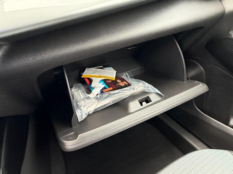 Chevrolet Trax Vehicle Full-screen Gallery Image 43