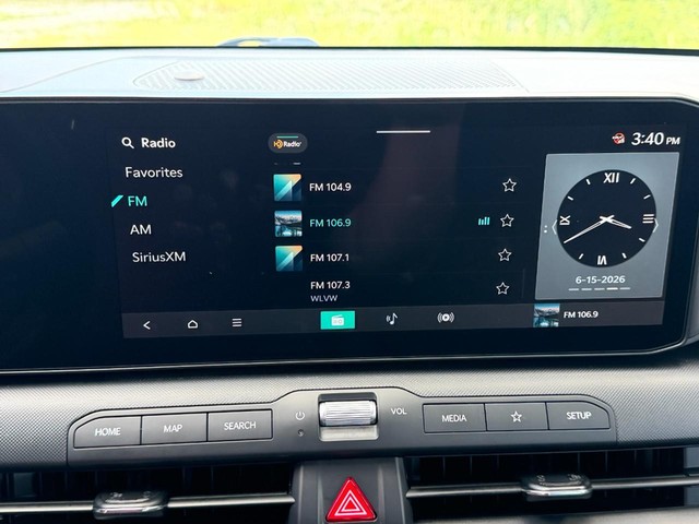2025 Kia K4 LXS - Photo 34