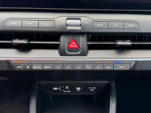 2025 Kia K4 LXS - Photo 36