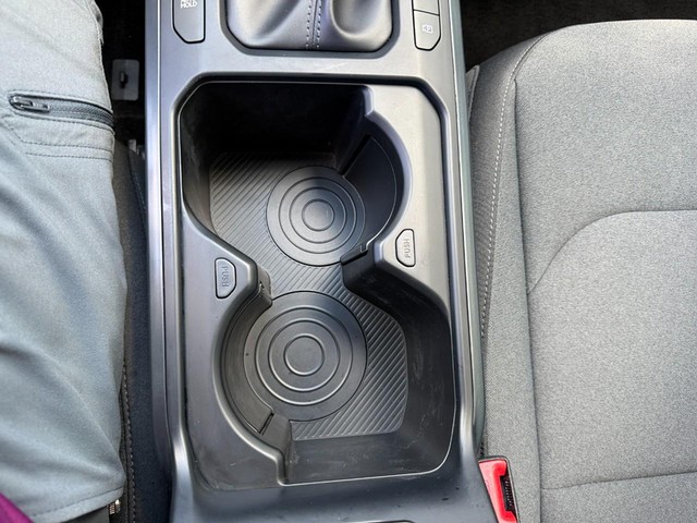 2025 Kia K4 LXS - Photo 38