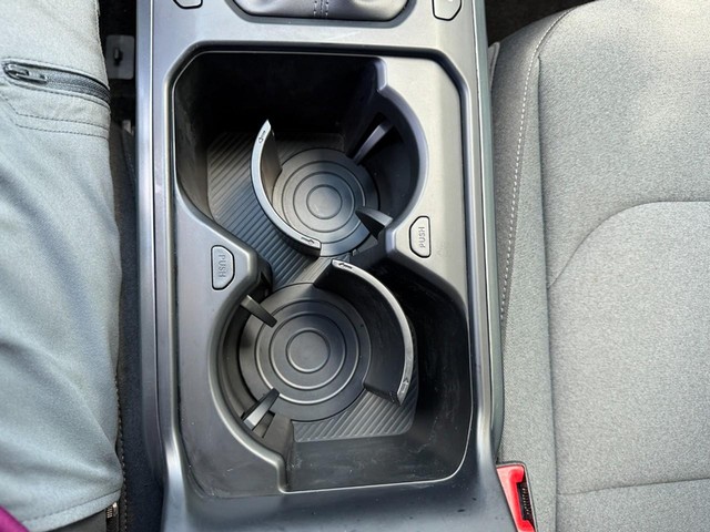 2025 Kia K4 LXS - Photo 39